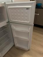 Compacte Koelkast met Vriesvak - Perfect voor Kleine Ruimtes, Witgoed en Apparatuur, Koelkasten en IJskasten, Ophalen, Minder dan 85 cm