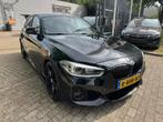 BMW 1-serie 118i M-Edition Sport Line Shadow High Executive, 65 €/maand, Gebruikt, Traction-control, Zwart