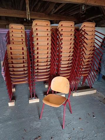 400x schoolstoelen diverse partij stoelen ALLEEN IN 1 KOOP!! beschikbaar voor biedingen
