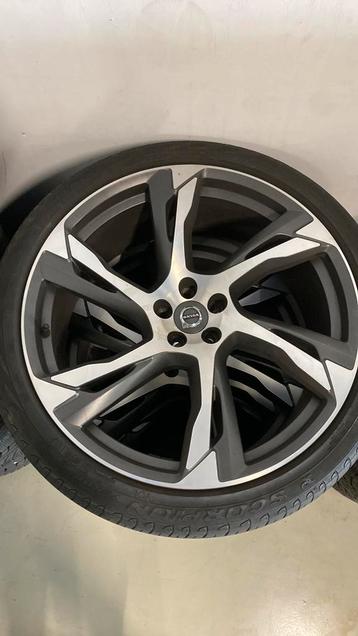 Diverse winterset en zomerset velgen en banden Volvo C30,V70 beschikbaar voor biedingen