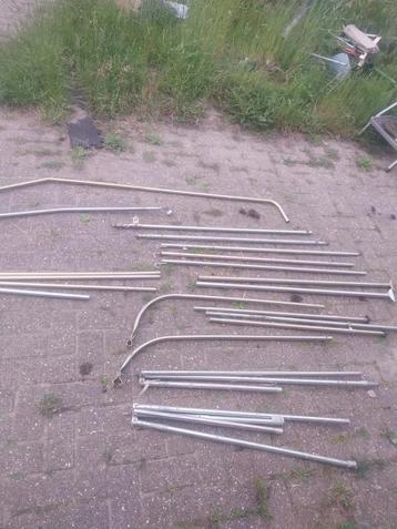 Tent stokken  beschikbaar voor biedingen