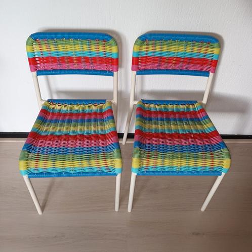 Kinderstoeltjes Ikea, Huis en Inrichting, Stoelen, Zo goed als nieuw, Twee, Kunststof, Metaal, Overige kleuren, Ophalen