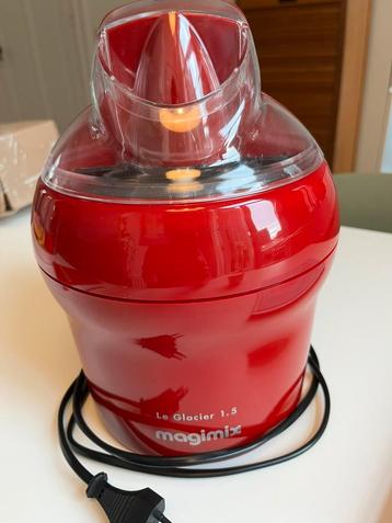 IJsmachine Magimix Le Glacier 1.5 met gratis ijsmachineboek beschikbaar voor biedingen