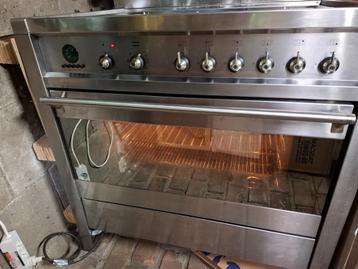 Smeg CS19NL5 gasfornuis 6 pits met afzuigkap 90 cm beschikbaar voor biedingen