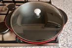 Wok pan met deksel 34 cm diameter met vlakke bodem Gietijzer, Ophalen of Verzenden, Zo goed als nieuw, Gietijzer, Wok