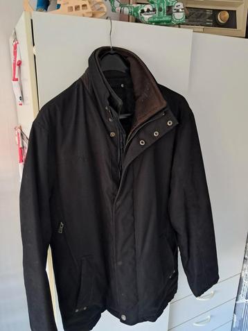 Winterjas Maat 50 beschikbaar voor biedingen