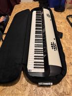 Korg SV2 - softcase en stand, Ophalen, Zo goed als nieuw, Zwart