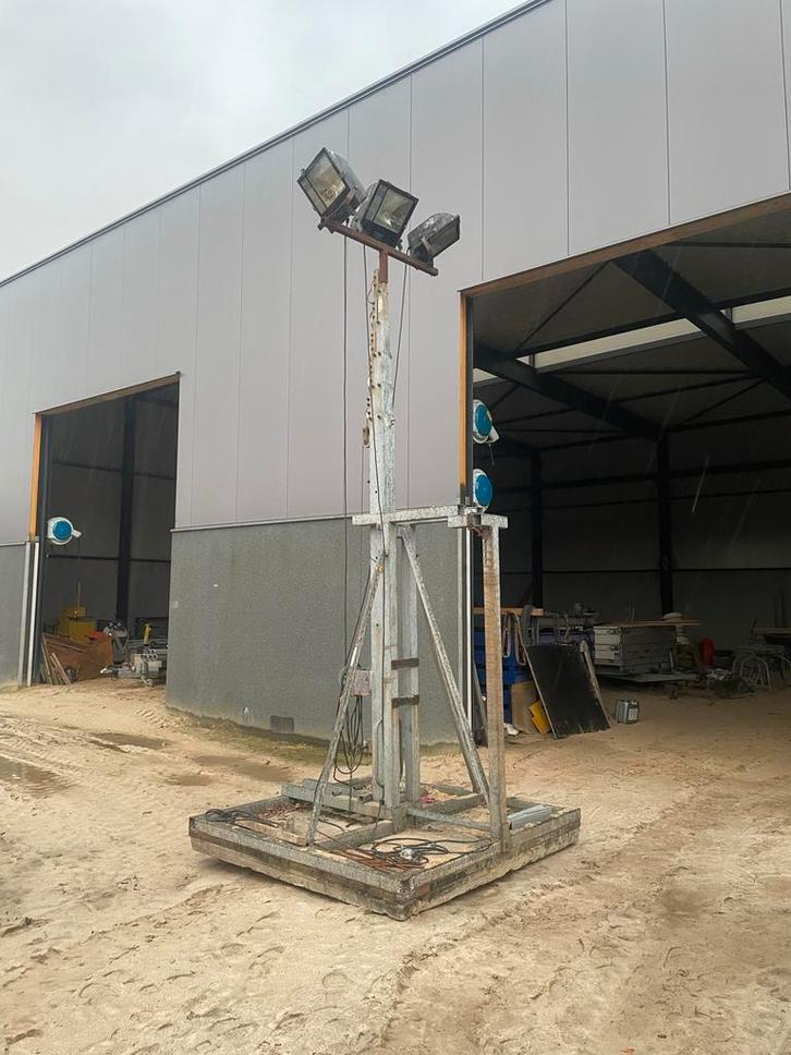 Verstelbare Lichtmast 5-12m met Stelcon Voet, Doe-het-zelf en Verbouw, Bouwverlichting, Gebruikt, 500 watt of meer, Met statief