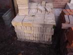 diverse gevelstenen en lijmblokken, Ophalen, Nieuw, Bakstenen