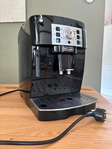 DeLonghi Magnifica S zwart beschikbaar voor biedingen