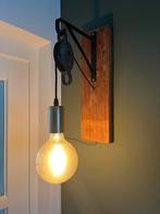 Wandlamp hand made teak hout met katrol, Huis en Inrichting, Lampen | Wandlampen, Ophalen of Verzenden, Zo goed als nieuw, Hout