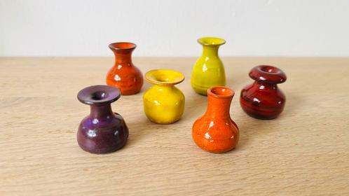Vintage Miniatuur Vaasjes - Set van 6 Kleurenpracht, Antiek en Kunst, Antiek | Vazen, Ophalen of Verzenden