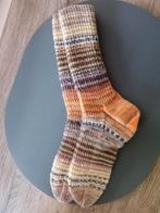 Mooie nieuwe handgebreide warme dikke sokken maat 38/40, Kleding | Dames, Sokken en Kousen, Ophalen of Verzenden, Nieuw, Sokken en Kniesokken