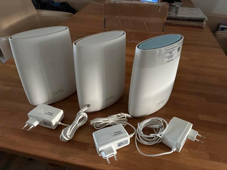 Netgear Orbi AC3000 Tri-Band Wifi Systeem, Computers en Software, Routers en Modems, Gebruikt, Router, Ophalen of Verzenden