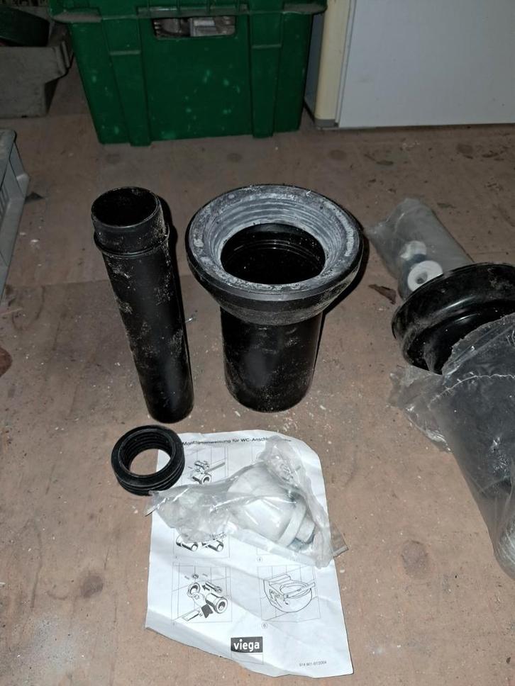 Aansluitset Geberit Nieuw voor hangtoilet, Doe-het-zelf en Verbouw, Sanitair, Nieuw, Toilet, Ophalen of Verzenden