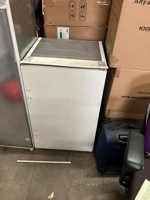 Whirpool ARG901 inbouwkoelkasten in goede staat, Witgoed en Apparatuur, Koelkasten en IJskasten, Gebruikt, Zonder vriesvak, 100 tot 150 liter