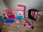 Barbie Camper met Accessoires, Scooter,Fiets en kledingkast, Ophalen of Verzenden, Barbie