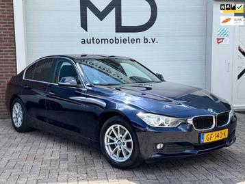 BMW 3-serie 320i Edition Executive - Dealer onderhouden- LED beschikbaar voor biedingen