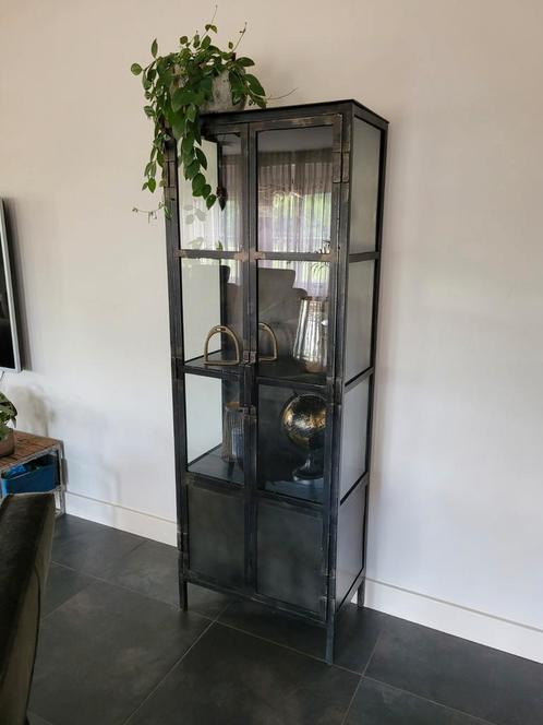 Super mooie vitrinekast Carpino van Pronto, Huis en Inrichting, Kasten | Vitrinekasten, Zo goed als nieuw, 150 tot 200 cm, 50 tot 100 cm