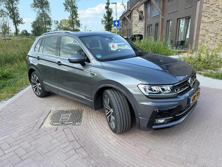 Volkswagen Tiguan 2.0 TSI 220pk 4Motion DSG 2018 Grijs, Auto's, Volkswagen, Particulier, Tiguan, 360° camera, 4x4, ABS, Achteruitrijcamera