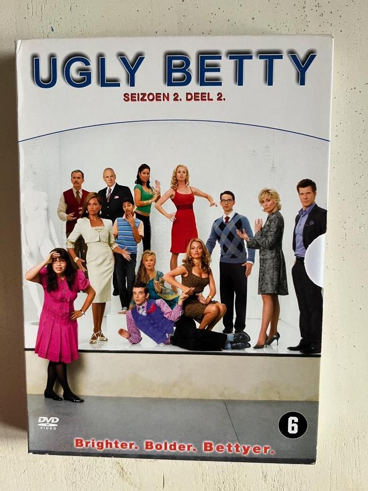 Ugly Betty - Seizoen 2 - Deel 2, Cd's en Dvd's, Dvd's | Tv en Series, Gebruikt, Vanaf 6 jaar, Ophalen of Verzenden