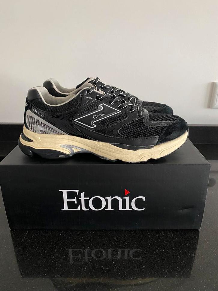ETONIC SNEAKER ZWART MAAT 39, Kleding | Dames, Schoenen, Zo goed als nieuw, Sneakers of Gympen, Zwart, Ophalen of Verzenden