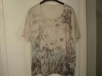 Beige shirt met opdruk. Maat 54., Ophalen of Verzenden, Zo goed als nieuw, Beige, Shirt of Top