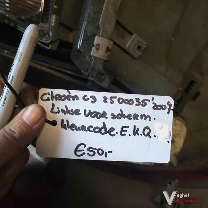 Citroen C3  1.1   2007 Wagennr 2500035 Kleurcode EKQ Voorsch, Auto-onderdelen, Carrosserie en Plaatwerk, Spatbord, Gebruikt, Ophalen