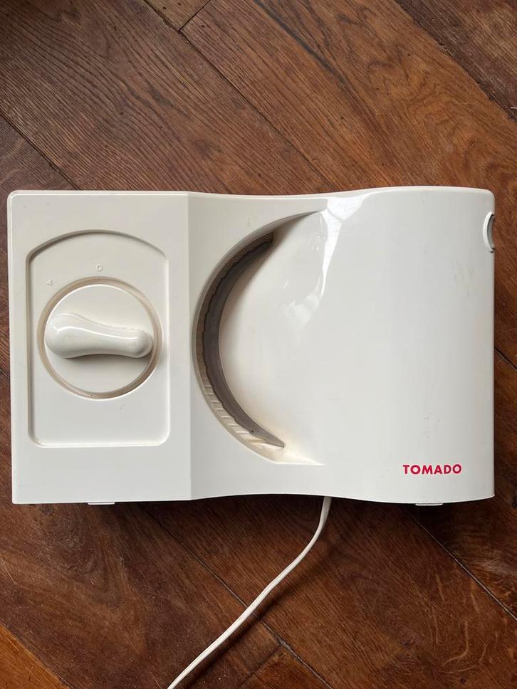 Tomado Vleessnijder, Witgoed en Apparatuur, Keukenmixers, Gebruikt, Minder dan 1 liter, 1 snelheid, Ophalen of Verzenden