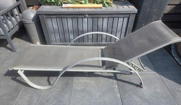 Te koop ligbed  beschikbaar voor biedingen