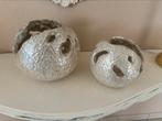 Nieuw twee creme goud decoratie vazen bollen zwaar, Overige materialen, Overige kleuren, Nieuw, Ophalen of Verzenden