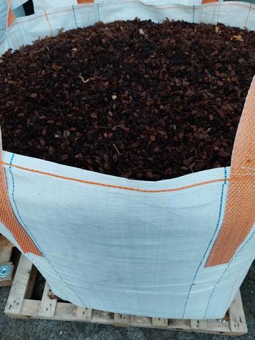 Boomschors / Bodembedekking - Grote Zak beschikbaar voor biedingen