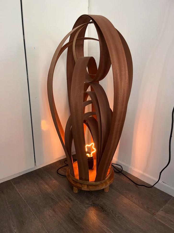 Houten Design Vloerlamp, Huis en Inrichting, Lampen | Vloerlampen, Zo goed als nieuw, Minder dan 100 cm, Hout, Ophalen