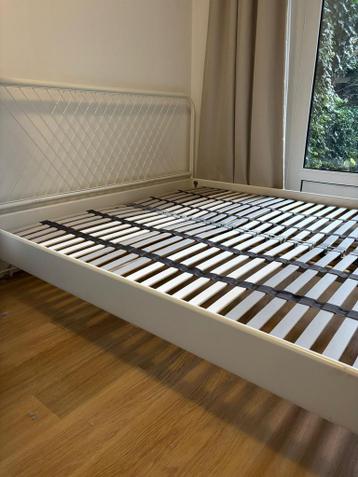 Ikea bed Nesttun met 2 bedbodems - afbeelding 1