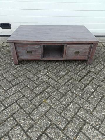 Teakhouten salontafel  beschikbaar voor biedingen