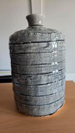 Grijze vaas, 30cm hoog, Huis en Inrichting, Woonaccessoires | Vazen, Ophalen, Gebruikt, Overige kleuren, Aardewerk of Porselein