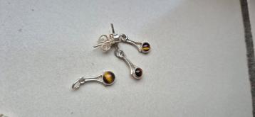Tijgeroog oorhangers hanger 1979 inboedel edelsmid ww €152,- beschikbaar voor biedingen
