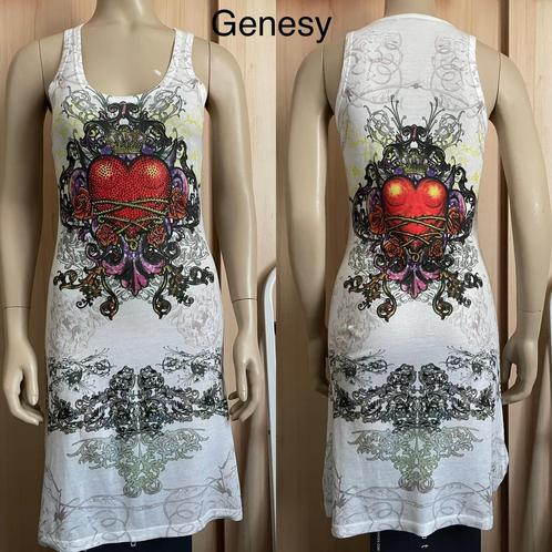 Jurk wit hart tattoo print rode strass steentjes gekleurd 36, Kleding | Dames, Jurken, Zo goed als nieuw, Maat 36 (S), Rood, Boven de knie
