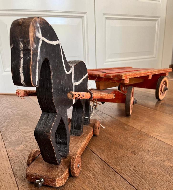 Antiek houten speelgoed trekpaard met platte kar, Antiek en Kunst, Antiek | Speelgoed, Ophalen of Verzenden