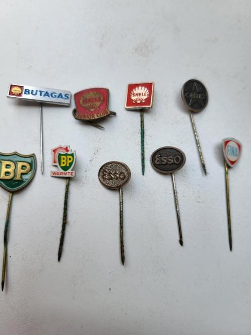 Speldjes jaren 60 Shell BP Caltex Fina Esso, Verzamelen, Speldjes, Pins en Buttons, Gebruikt, Speldje of Pin, Overige onderwerpen