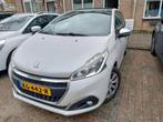 Peugeot 208 1.2 VTI 81KW/110PK 5-D 2016 Wit, Auto's, Peugeot, Voorwielaandrijving, 40 €/maand, Origineel Nederlands, Handgeschakeld