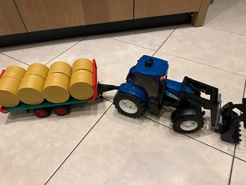 Trekker met Balenkar - Speelgoed Tractor Bruder beschikbaar voor biedingen