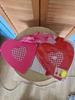 Mooi roze en rood hart (rode zit nog in de verpakking), Ophalen of Verzenden, Zo goed als nieuw, Wanddecoratie