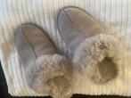 Uggs sloffen maat 37, Kleding | Dames, Schoenen, Ophalen, Zo goed als nieuw, Pantoffels of Sloffen, Grijs