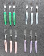12 canapé/ cocktail vorkjes ( 4 verschillende kleuren), Antiek en Kunst, Ophalen of Verzenden