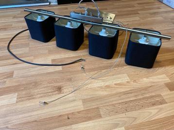 Hanglamp met 4 vierkanten (kubus) lampenkappen zwart/ metaal beschikbaar voor biedingen
