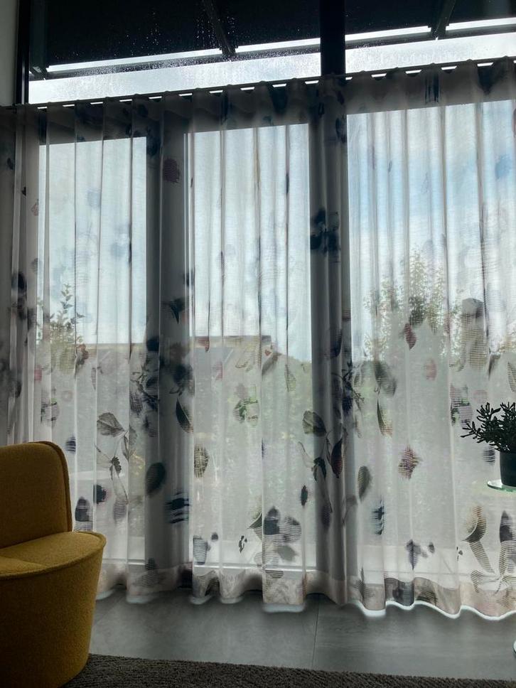 Prachtige “In between”  gordijnen!, Huis en Inrichting, Stoffering | Gordijnen en Lamellen, Zo goed als nieuw, 200 cm of meer