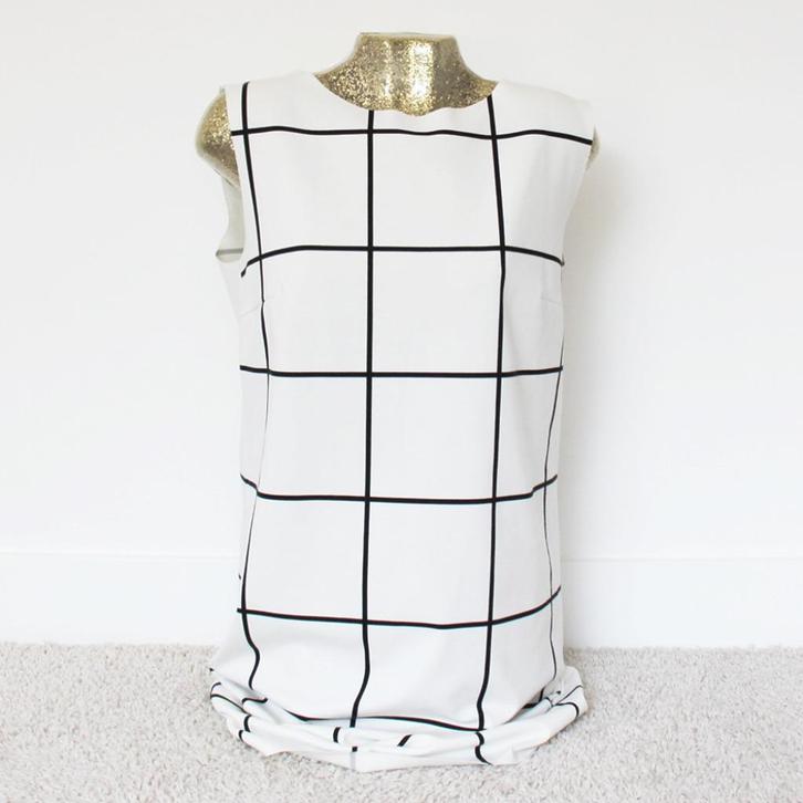 Prachtige MNG Collection Jurk (L) - 501 € 25,-, Kleding | Dames, Jurken, Zo goed als nieuw, Maat 42/44 (L), Wit, Boven de knie