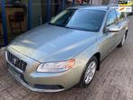 Volvo V70 2.5T Kinetic 200PK YOUNGTIMER, Auto's, Volvo, Stof, Gebruikt, Zwart, 2521 cc