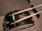 Drum met sticks, Muziek en Instrumenten, Drumstellen en Slagwerk, Ophalen, Gebruikt, Overige merken